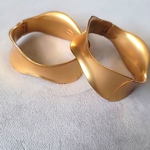 Chicos Wavey Goldtone Large Hinged Bracelet Set of 2